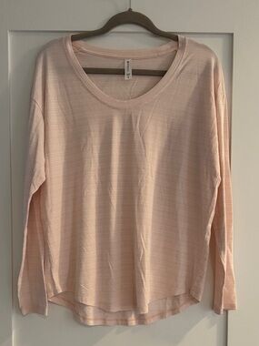 Athelta Cloudlight Stratus Striped Tee in Light Pink and White, size Medium